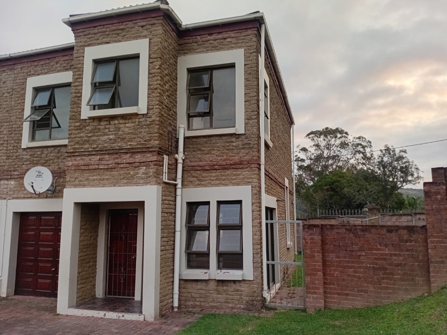 To Let 3 Bedroom Property for Rent in Abbotsford Eastern Cape
